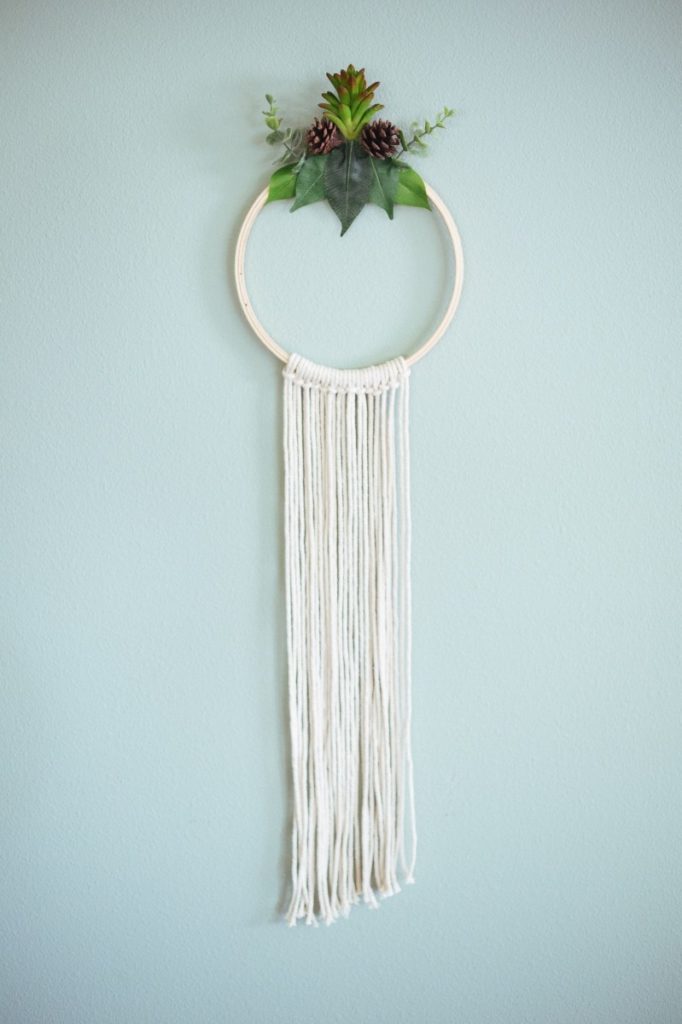 DIY Wreaths - Minimalist Fall Wreath DIY