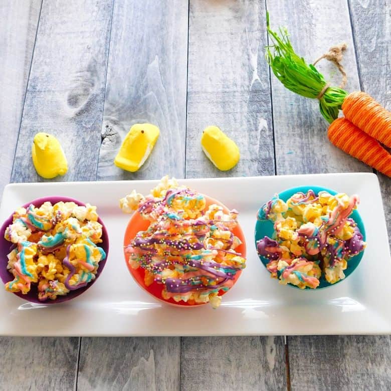 The Cutest Easter Treats Ever! - Easter treats made with edible chocolate bowls are a HUGE hit with crowds. They are easy to make and taste delicious too. They also make great gifts. #easter #treats #dessert #easy #chocolatebowl #ediblebowl #simple #homefreshideas