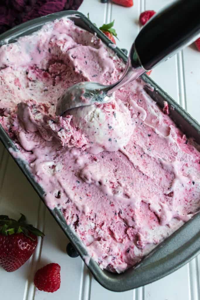 How To Make No Churn Ice Cream With Berries - Learn how to make No Churn Ice Cream with berries. It only takes 6 ingredients and it's rich and creamy. Enjoy in a cone or bowl! #icecream #nochurn #dessert #berries #easy #homefreshideas