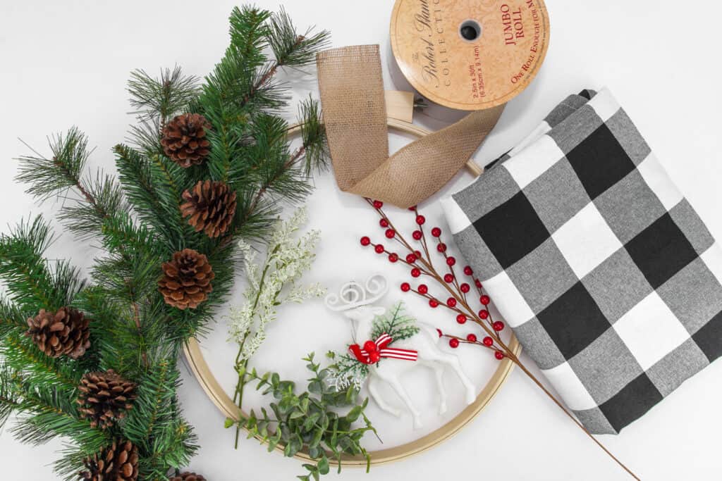 Stylish DIY Christmas Wreath With Buffalo Check - Stylish DIY Christmas Wreath with Buffalo Check is the project you need this holiday season. It's elegant, gorgeous, and welcoming. #wreath #DIY #christmas #holiday #craft #easy #homefreshideas