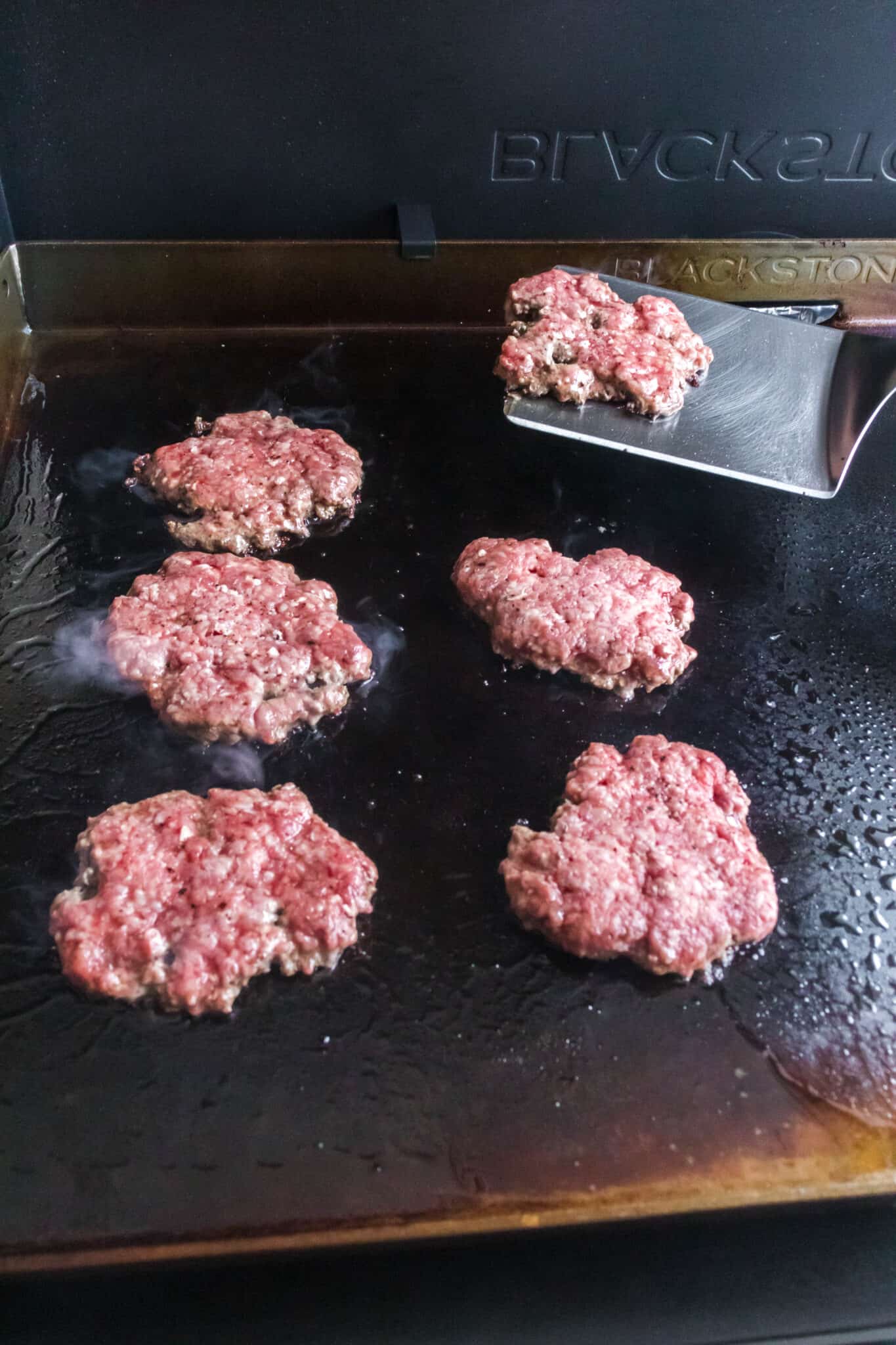 Blackstone Griddle Juicy Smash Burger Recipe – Home Fresh Ideas