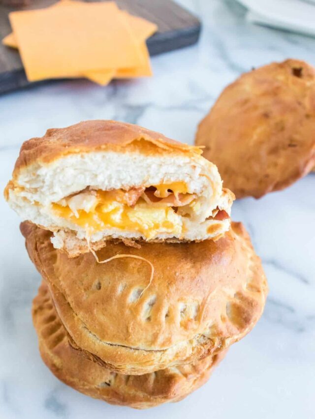 Air Fryer Breakfast Bombs