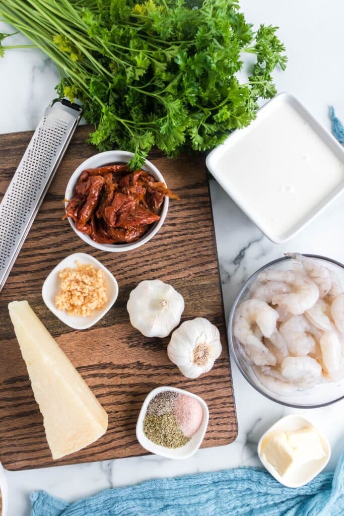 ingredients to make tortellini with shrimp