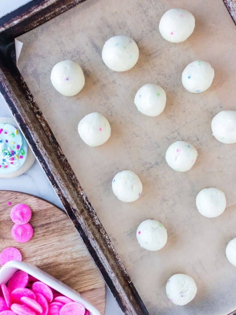 Better than Starbucks Cake Pops (No-Bake Lofthouse Cookies)