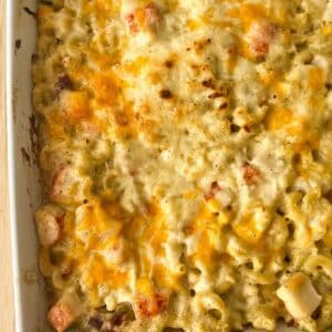 pan with baked lobster mac and cheese